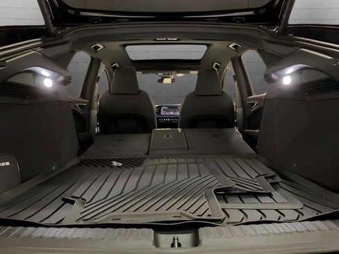 Used 2024 Audi Q4 e-tron Premium Plus w/ Premium Plus image 90