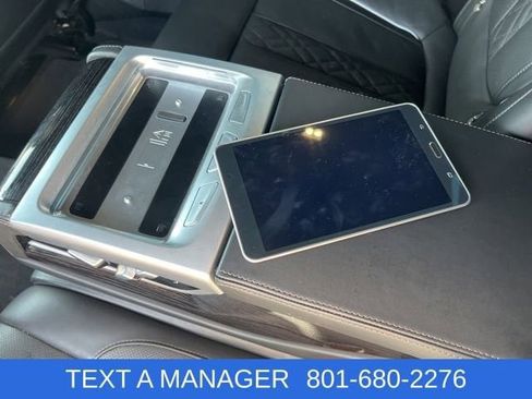 Used 2022 BMW 750i xDrive w/ Autobahn Package image 42