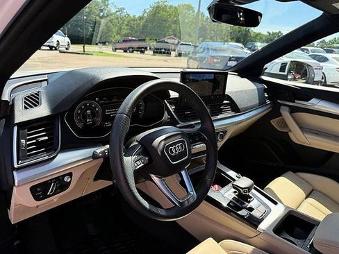 Used 2024 Audi Q5 2.0T Prestige w/ Prestige Package AWD/4WD image 15