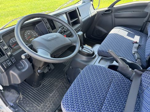 New 2025 Chevrolet Low Cab Forward image 7