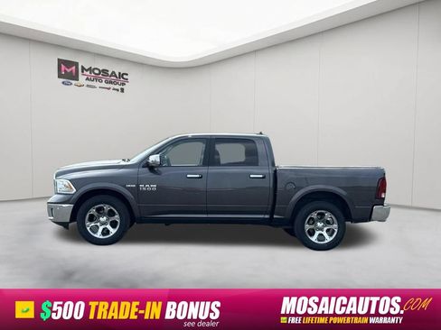 Used 2017 RAM 1500 Laramie w/ Convenience Group AWD/4WD image 4