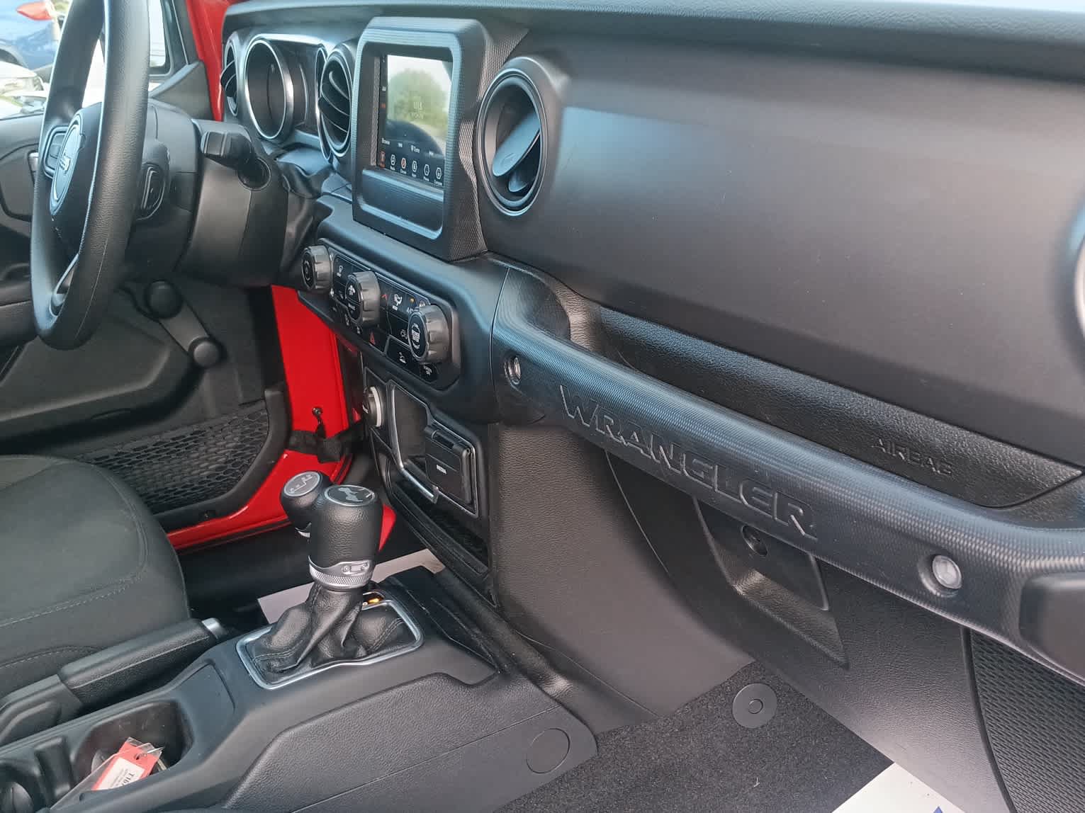 Used 2023 Jeep Wrangler Sport AWD/4WD image 18