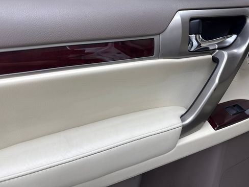 Used 2015 Lexus GX 460 Luxury AWD/4WD image 41