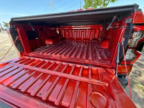 Used 2024 Ford Ranger Lariat w/ Trailer Tow Package AWD/4WD image 12