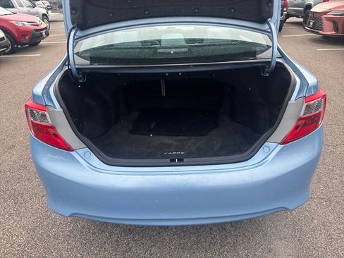 Used 2012 Toyota Camry LE image 37