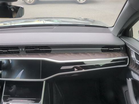 Used 2023 Audi A6 3.0T allroad Premium Plus w/ Executive Package image 13