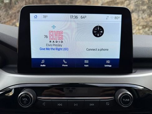 Certified 2022 Ford Escape SE w/ SE Sport Appearance Package image 13