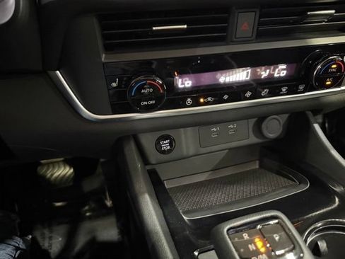 Certified 2025 Nissan Rogue SV w/ SV Premium Package FWD image 20