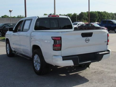 Used 2022 Nissan Frontier SV RWD image 5