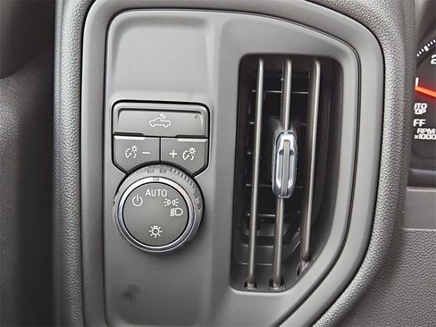 New 2026 Chevrolet Silverado 1500 W/T image 18