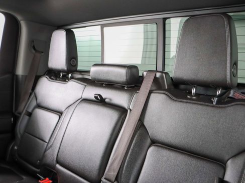 Used 2021 Chevrolet Silverado 1500 LT Trail Boss w/ Convenience Package II image 27