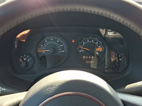 Used 2015 Jeep Patriot Latitude w/ Sun/Sound Group AWD/4WD image 20
