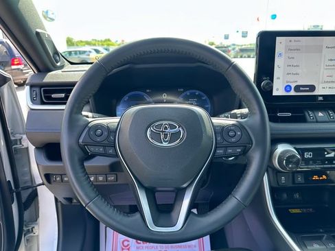 Used 2024 Toyota RAV4 XSE w/ Advanced Technology Package AWD/4WD image 20