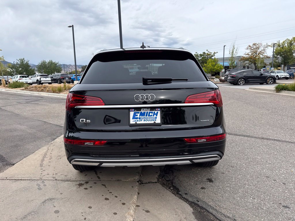 Used 2023 Audi Q5 2.0T Premium w/ Convenience Package AWD/4WD image 4