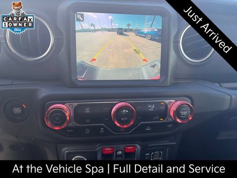 Used 2021 Jeep Gladiator Overland w/ Popular Equipment Package AWD/4WD image 16