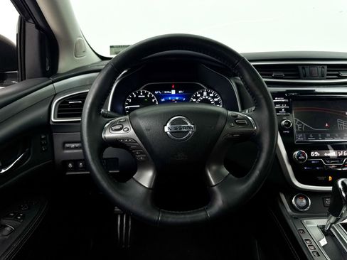 Used 2020 Nissan Murano SL w/ Moonroof Package FWD image 4