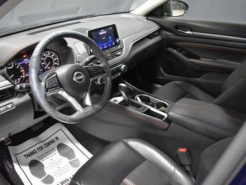 Certified 2023 Nissan Altima 2.5 SR image 4