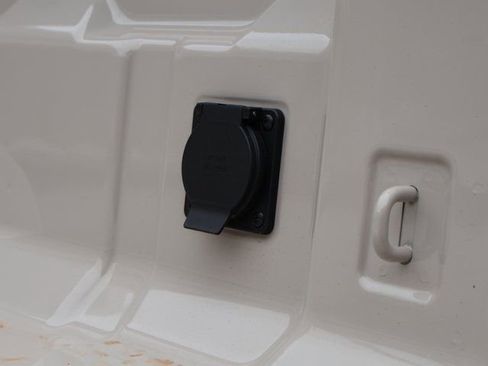 New 2026 GMC Canyon Elevation AWD/4WD image 17