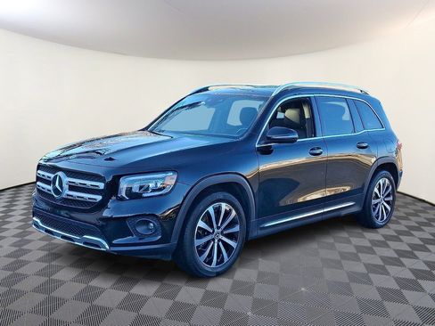 Used 2022 Mercedes-Benz GLB 250 4MATIC image 1