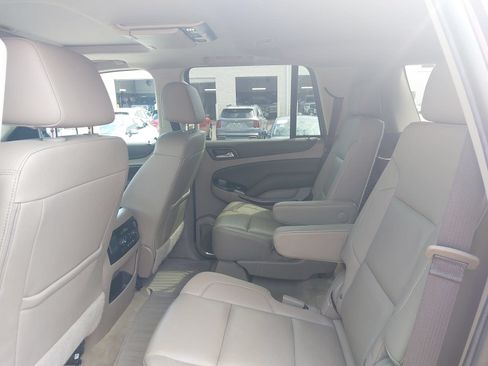 Used 2018 Chevrolet Tahoe LT w/ LT Signature Package AWD/4WD image 14