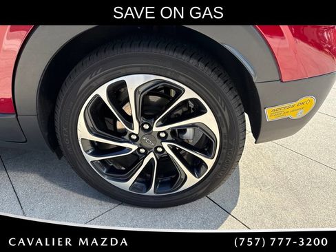 Used 2022 Chevrolet Bolt EUV Premier w/ Sun & Sound Package FWD image 20