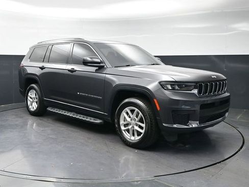 Used 2023 Jeep Grand Cherokee L Laredo w/ Luxury Tech Group I AWD/4WD image 3