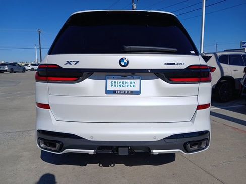New 2026 BMW X7 xDrive40i AWD/4WD image 8