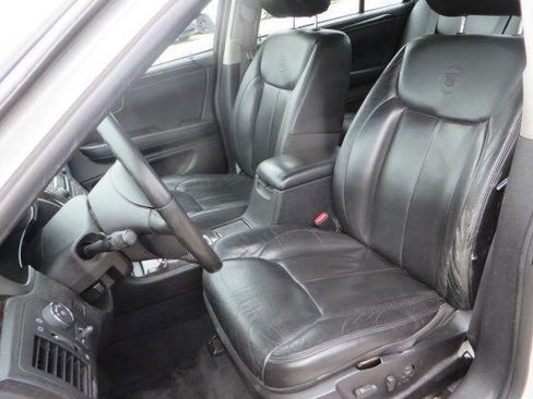 Used 2010 Cadillac DTS Luxury FWD image 12