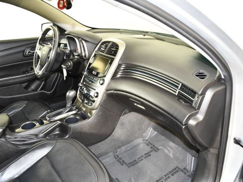 Used 2016 Chevrolet Malibu LTZ FWD image 39