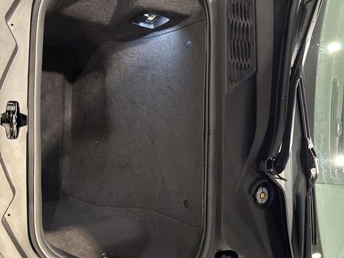 Used 2022 Chevrolet Corvette Stingray Coupe w/ Z51 Performance Package image 15