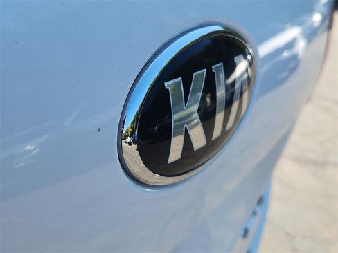 Used 2016 Kia Sorento SX image 30