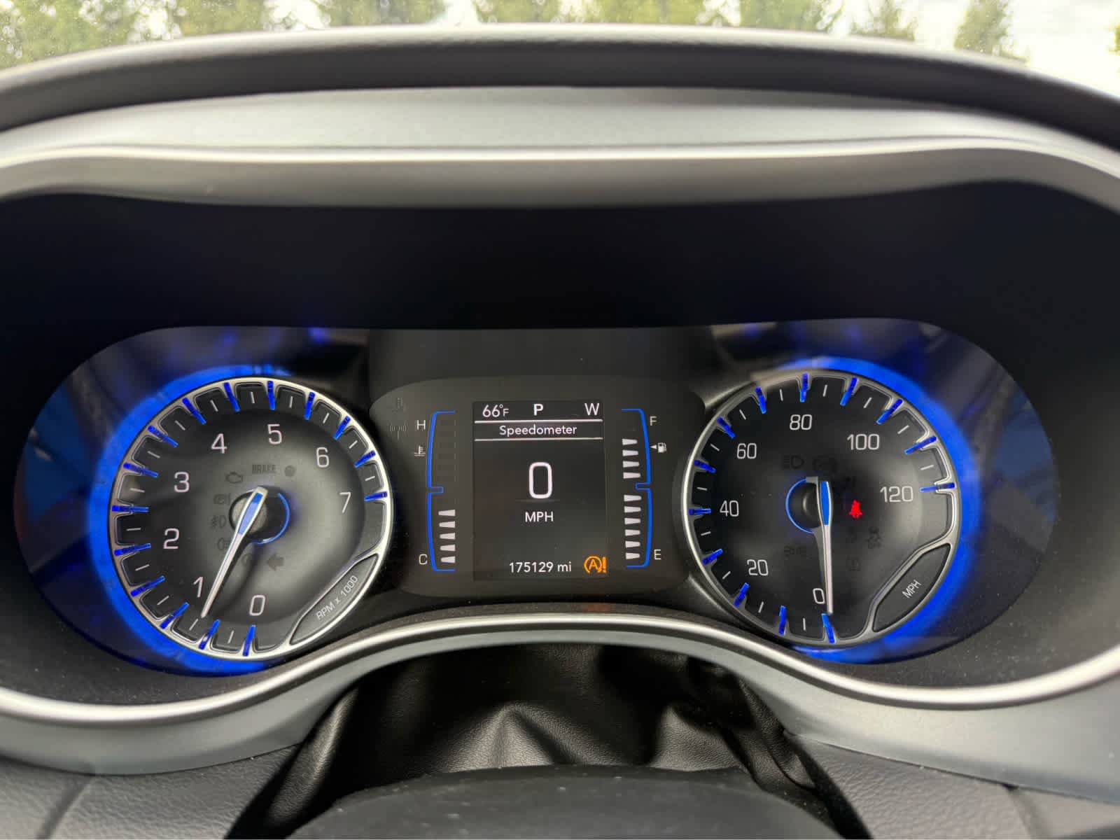 Used 2020 Chrysler Pacifica Touring-L w/ S Appearance Package FWD image 21