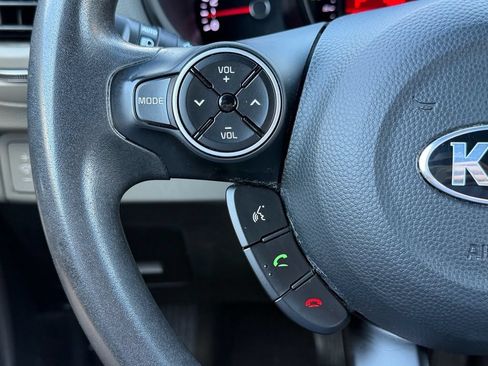 Used 2018 Kia Soul + FWD image 22