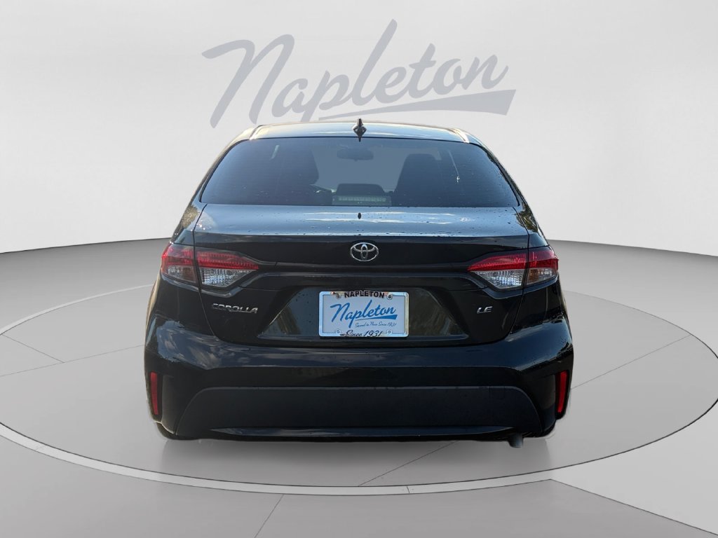 Used 2022 Toyota Corolla LE FWD image 4