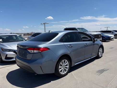 Used 2023 Toyota Corolla LE w/ LE Premium Package FWD image 3