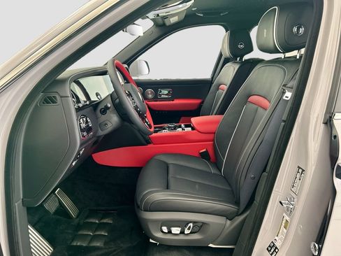 New 2026 Rolls-Royce Cullinan AWD/4WD image 18