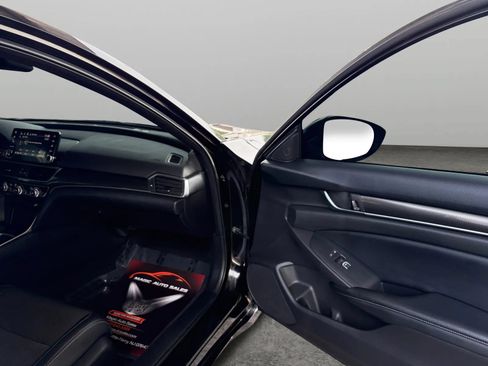 Used 2018 Honda Accord Sport image 19