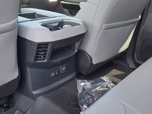 New 2026 Toyota Tundra Limited AWD/4WD image 17
