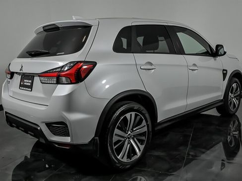 Used 2022 Mitsubishi Outlander Sport ES AWD/4WD image 9