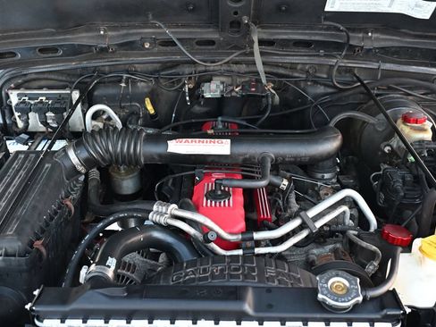 Used 2002 Jeep Wrangler Sahara AWD/4WD image 29
