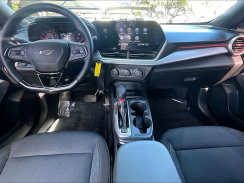 Used 2024 Chevrolet Trax RS w/ Driver Confidence Package image 15