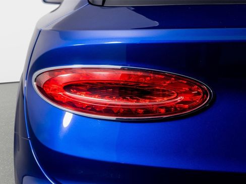 Used 2022 Bentley Bentayga Speed image 16