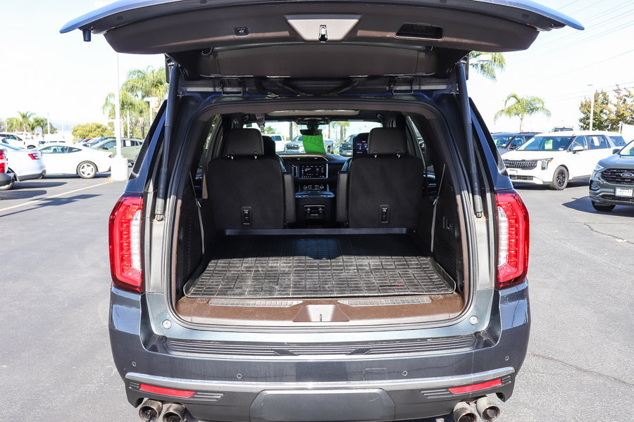 Used 2021 GMC Yukon Denali w/ Denali Ultimate Package AWD/4WD image 29