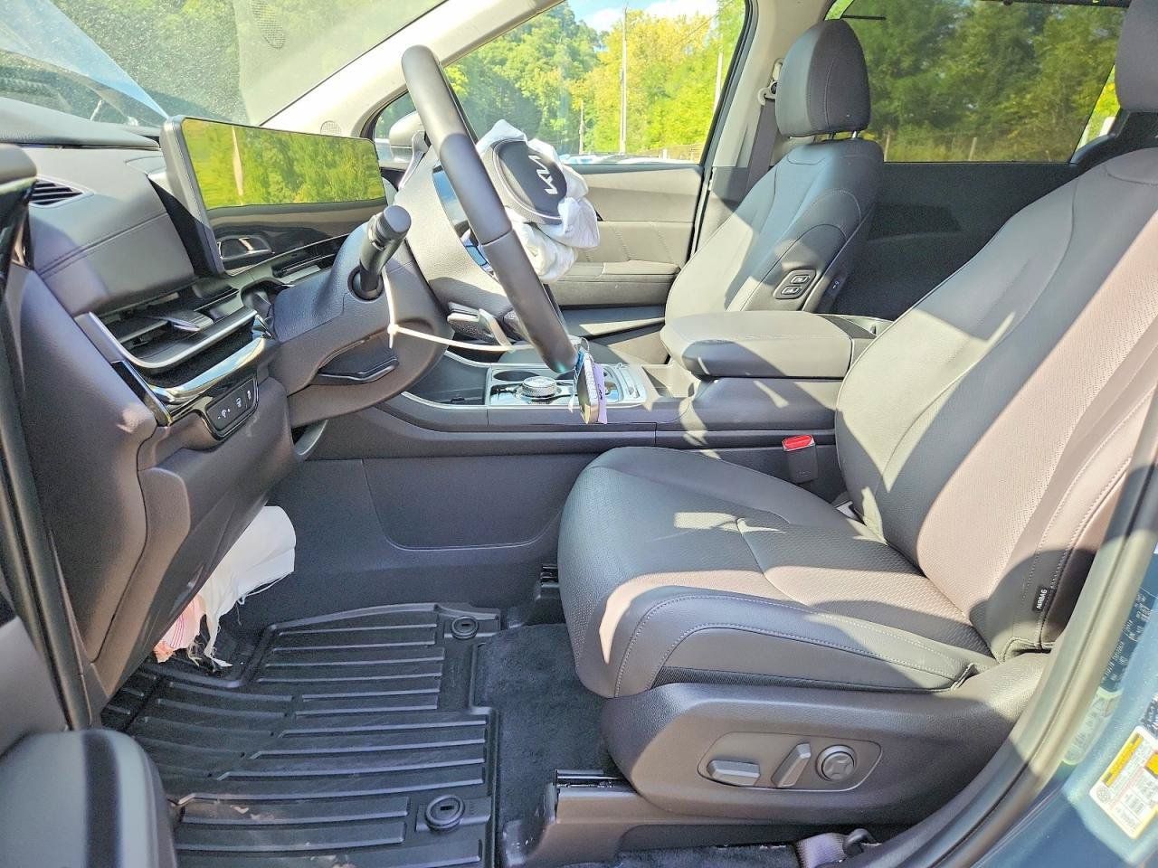 Used 2026 Kia Carnival SX Prestige FWD image 6