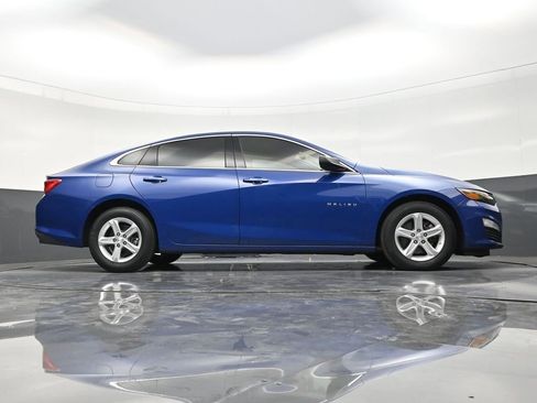 Used 2023 Chevrolet Malibu LS FWD image 26