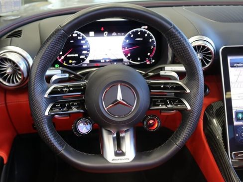 Used 2023 Mercedes-Benz SL 63 AMG 4MATIC w/ Driver Assistance Package image 29