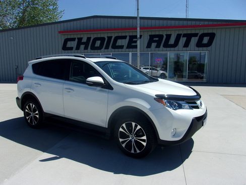 Used 2015 Toyota RAV4 Limited AWD/4WD image 2