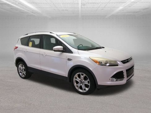 Used 2015 Ford Escape Titanium w/ Equipment Group 301A FWD image 10