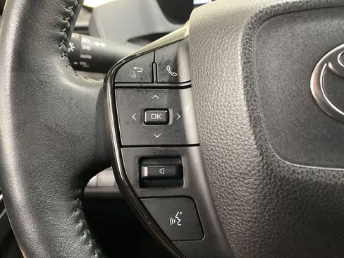 Used 2023 Toyota bZ4X Limited image 22