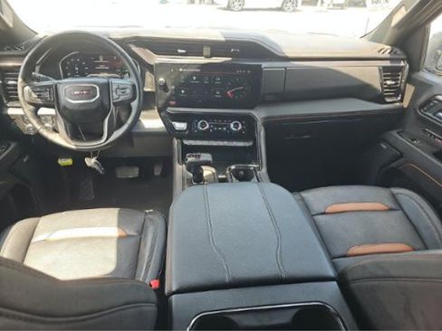 Used 2025 GMC Sierra 1500 AT4 AWD/4WD image 6